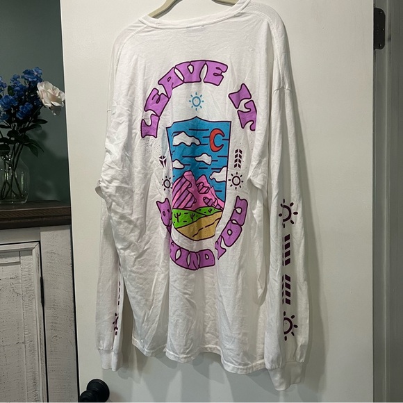 NWOT Coney Island Picnic Long Sleeve Graphic T-Shirt - Size L/XL - Picture 7 of 9